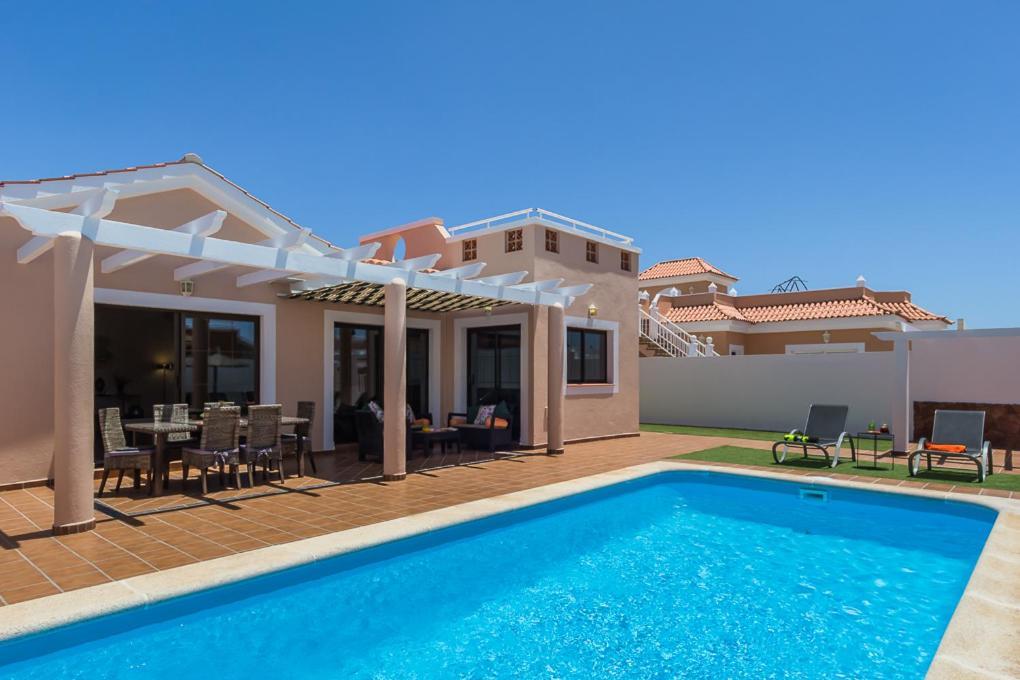Villa With Private Pool, Near Beach And Golf Caleta De Fuste- Villa Charlotte Costa De Antigua Luaran gambar
