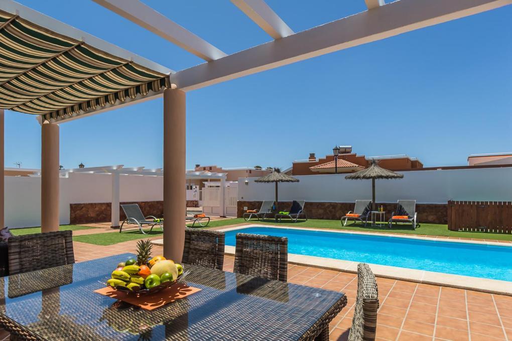 Villa With Private Pool, Near Beach And Golf Caleta De Fuste- Villa Charlotte Costa De Antigua Luaran gambar