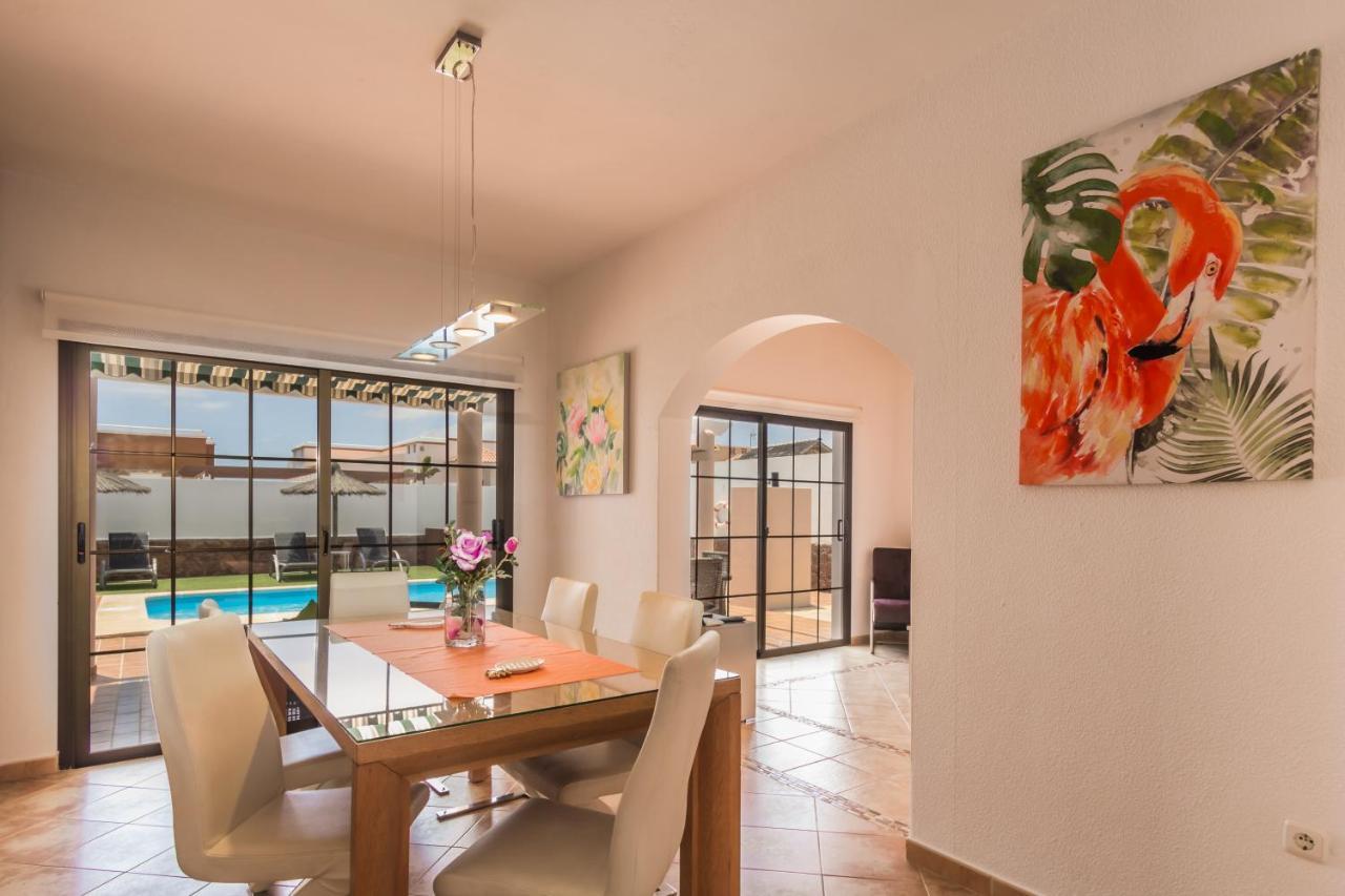 Villa With Private Pool, Near Beach And Golf Caleta De Fuste- Villa Charlotte Costa De Antigua Luaran gambar