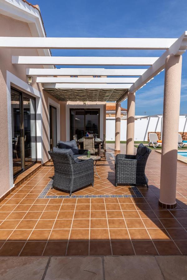 Villa With Private Pool, Near Beach And Golf Caleta De Fuste- Villa Charlotte Costa De Antigua Luaran gambar